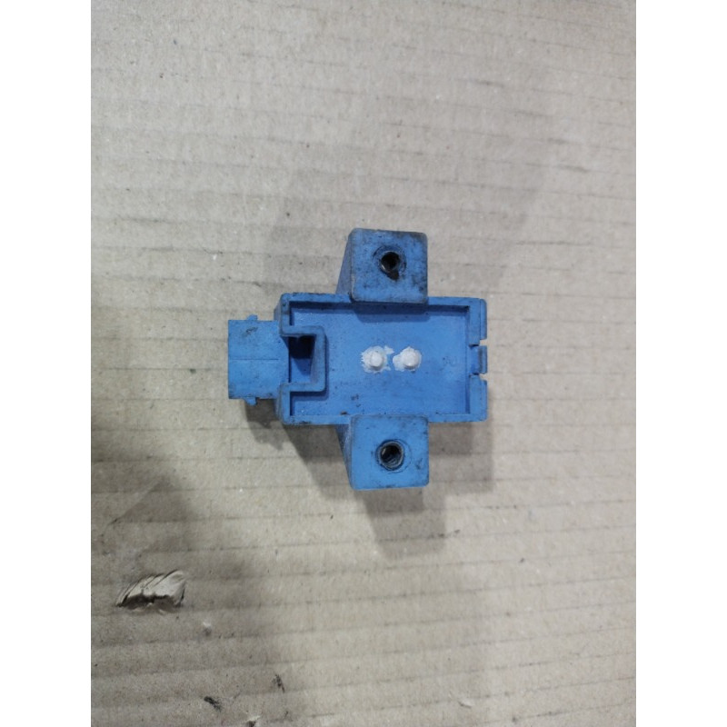 Выключатель центр.замка в случае аварии (электрика / датчики) BMW 7-series E32 61311388224