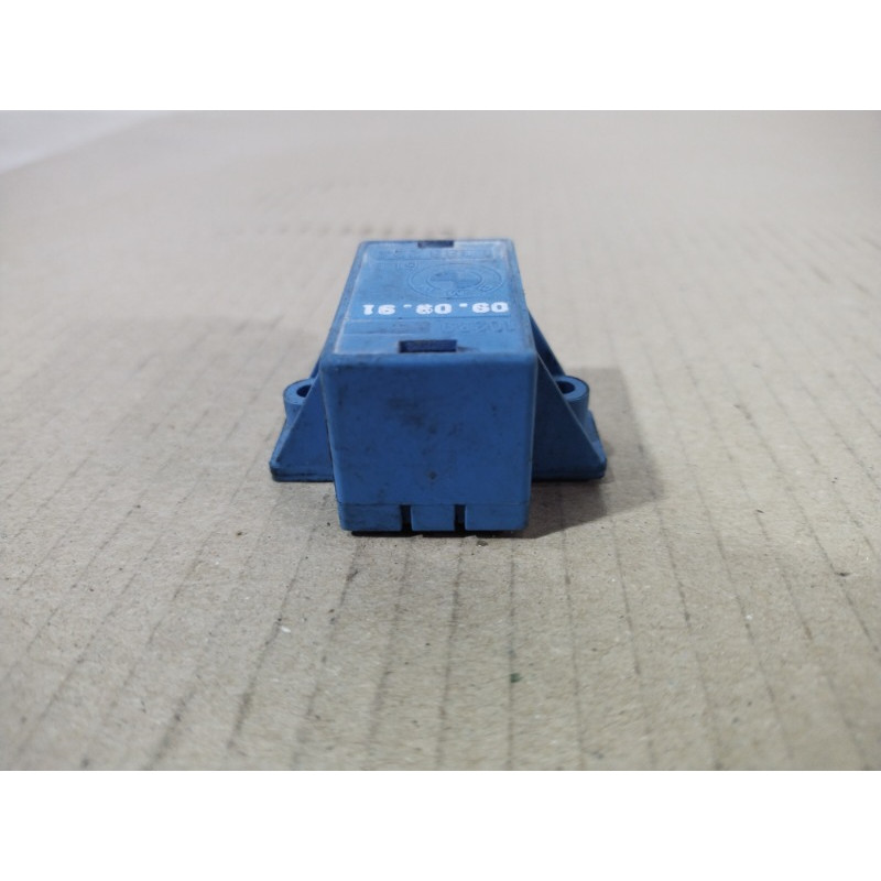 Выключатель центр.замка в случае аварии (электрика / датчики) BMW 7-series E32 61311388224