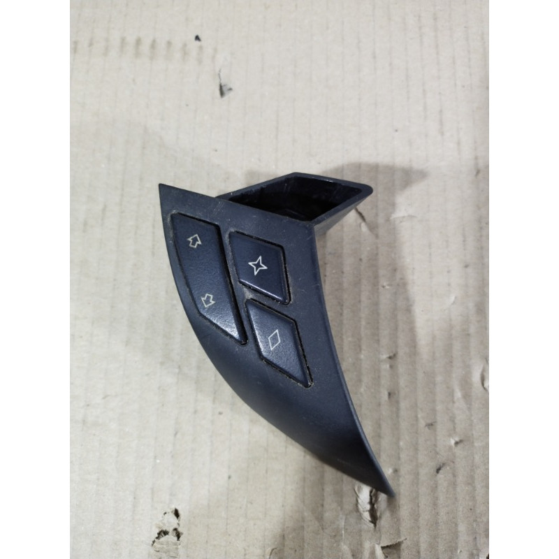 Кнопки руля (электрика / кнопки) BMW 5-series E60 M54b30 61316935834