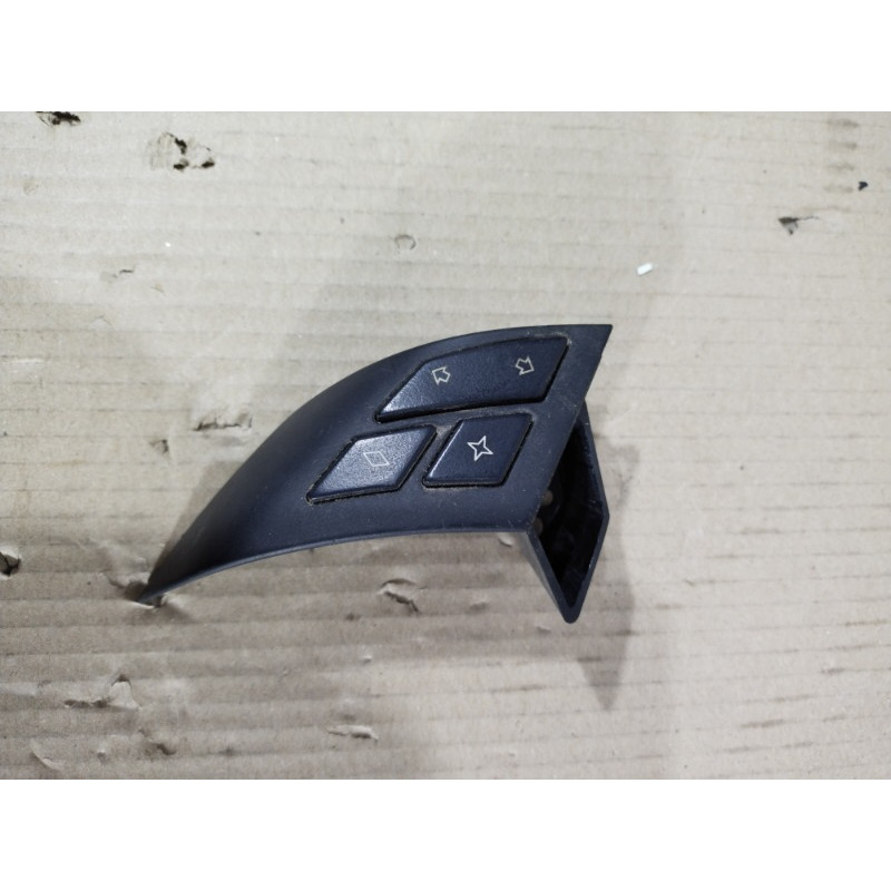 Кнопки руля (электрика / кнопки) BMW 5-series E60 M54b30 61316935834