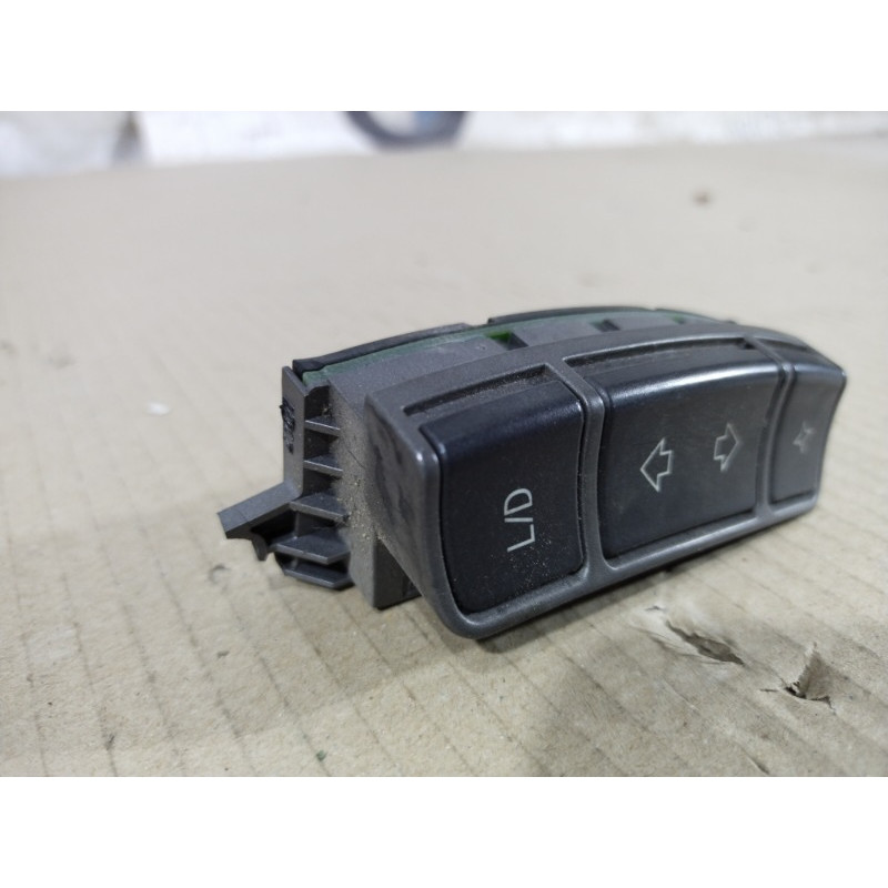 Кнопки руля (электрика / кнопки) BMW 7-series E65 N62B44 61316914406