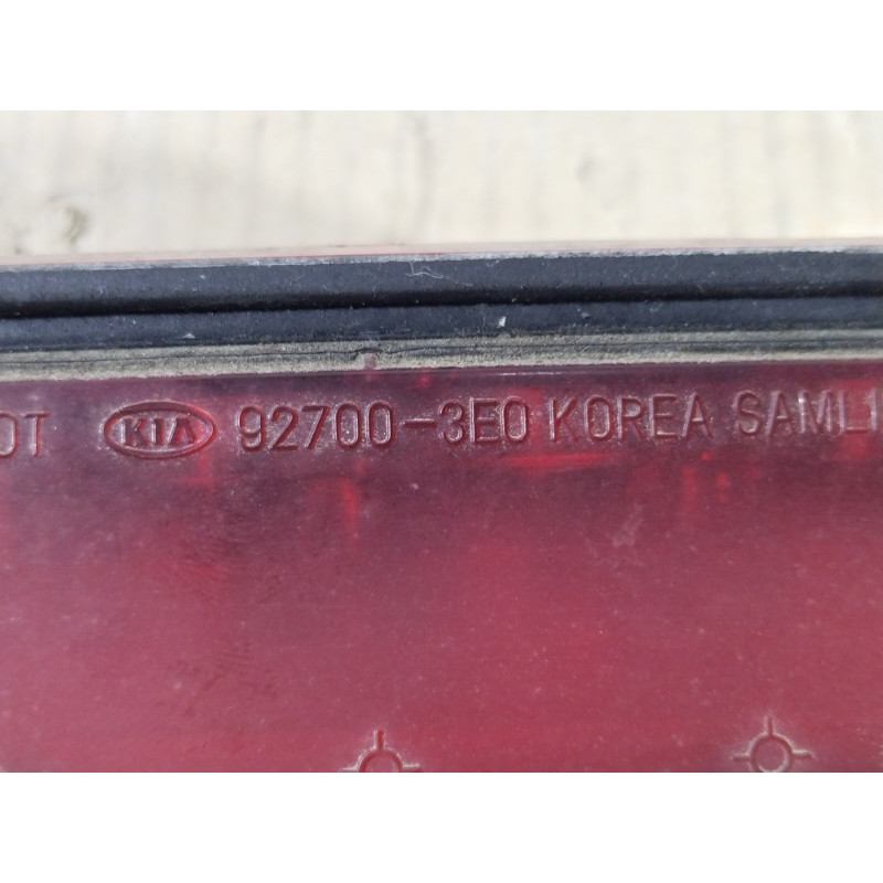 Повторитель стоп сигнала (оптика) KIA Sorento BL 2007 2.5 CRDI 927003E0