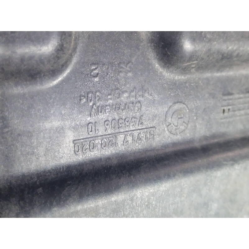 Пол Багажника (салон) BMW 3-series E90 2006 N46B20 51717120020