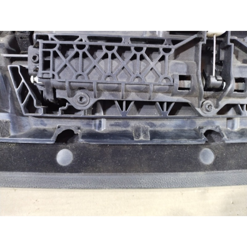 Бардачок (салон) BMW 7-series E65 N62B44 51167027427