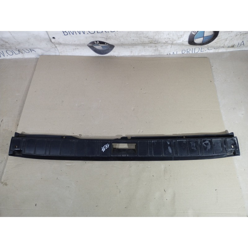 Накладка замка крышки багажника (салон) BMW 5-series E34 1994 M51d25 51478120879
