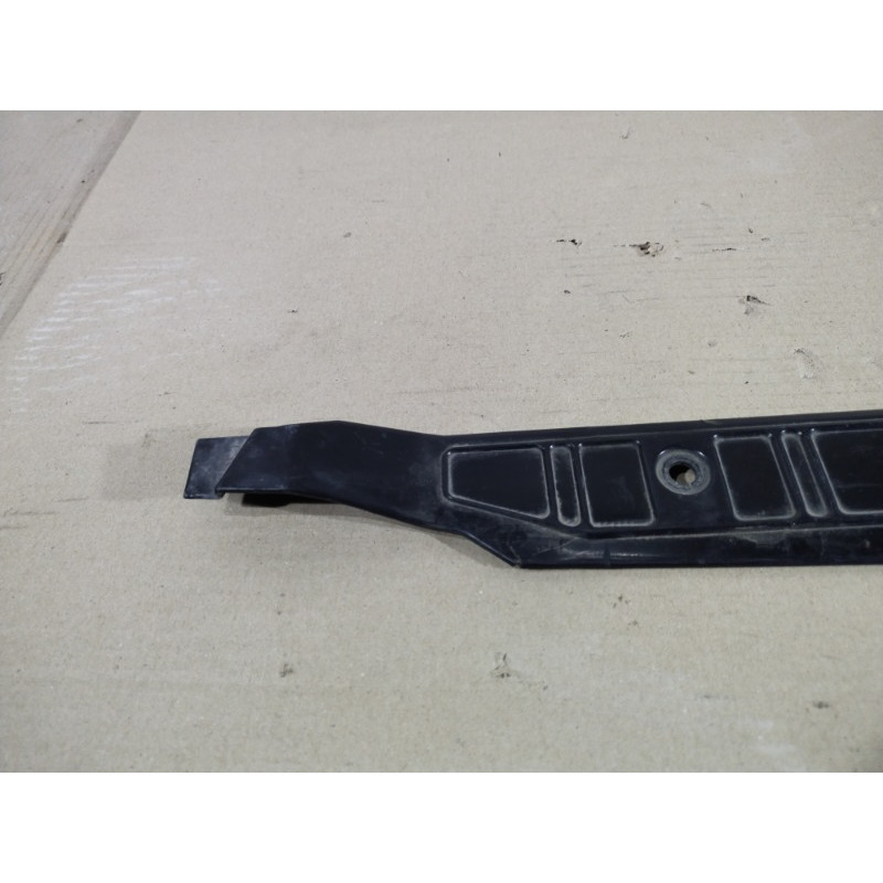 Накладка замка кришки багажника (салон) BMW 7-series E32 1990 M70b50 51471928159