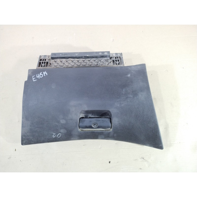 Бардачок (салон) BMW 3-series E46 51168203822