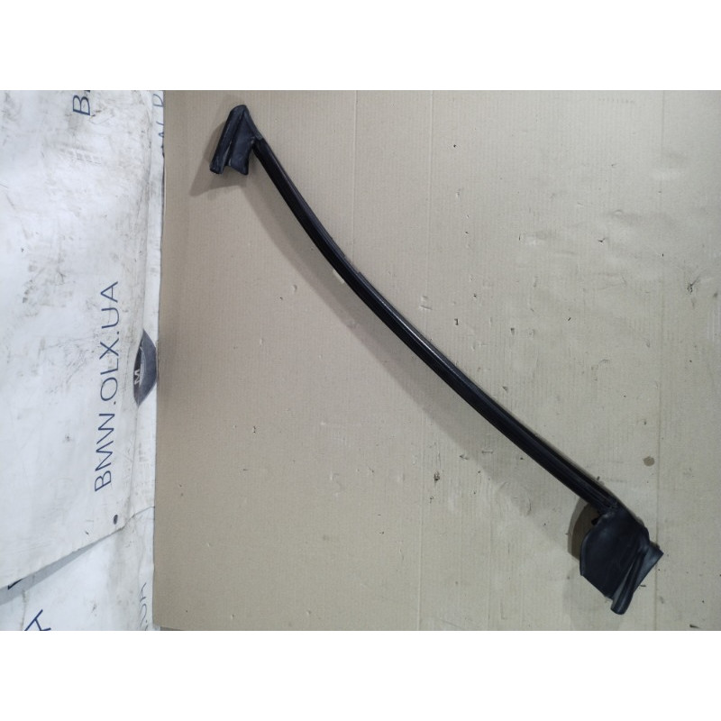 Уплотнитель проема двери (кузов и элементы) Volkswagen Passat CC 3C 3c8839471c