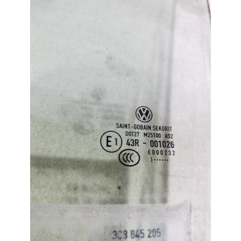 Стекло (кузов и элементы) Volkswagen Passat CC 3C 3c8845205