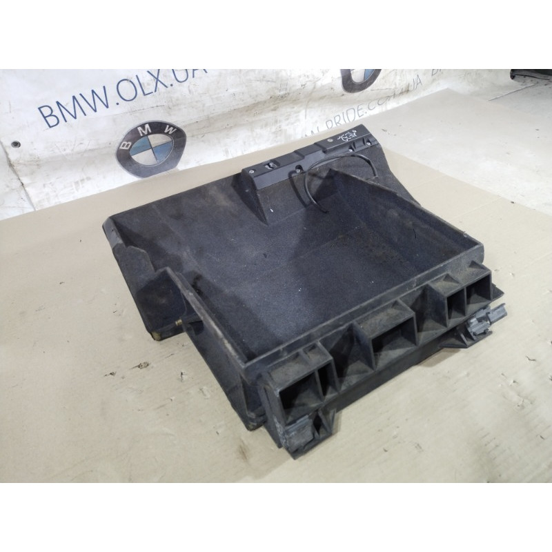 Бардачок (салон) BMW 7-series E32 1990 M70b50 1928722