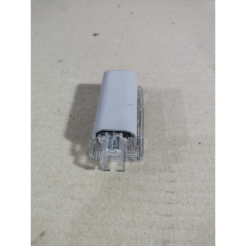 Плафон подсветки бардачка (электрика) KIA Sorento BL 2005 2.5 CRDI