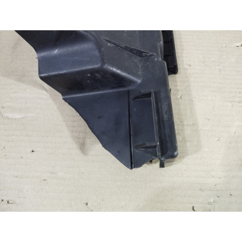 Воздухозаборник (впускная система) Volkswagen Touareg 7L 2004 3.2 7L6121333D