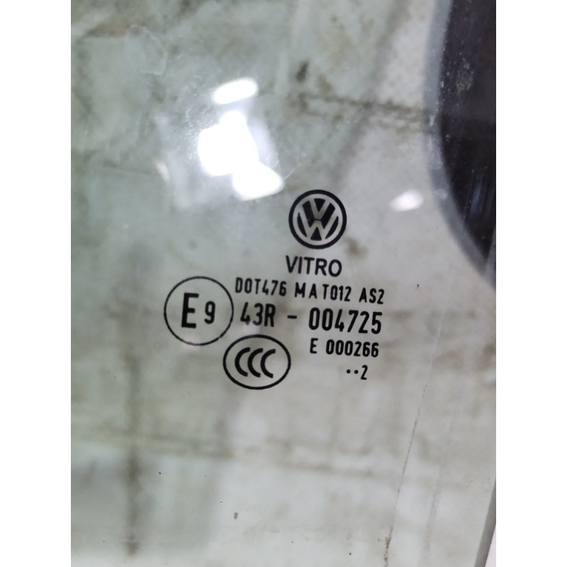 Стекло (кузов и элементы) Volkswagen Passat B7 2013 2.5 561845025A