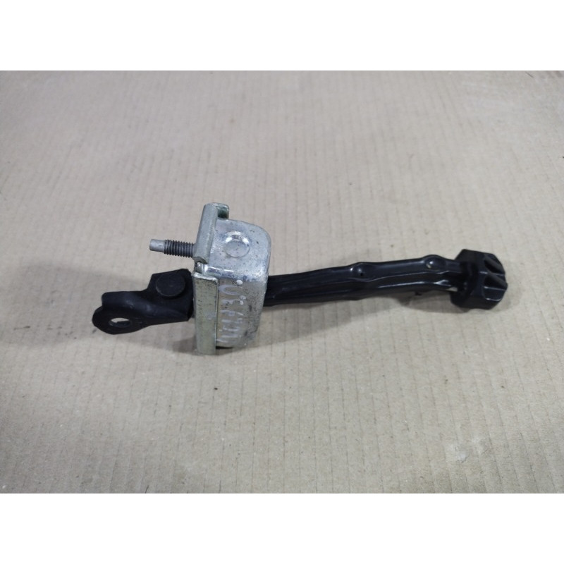 Ограничитель двери (кузов и элементы) CHEVROLET Volt 1 2012 1.4 20985217