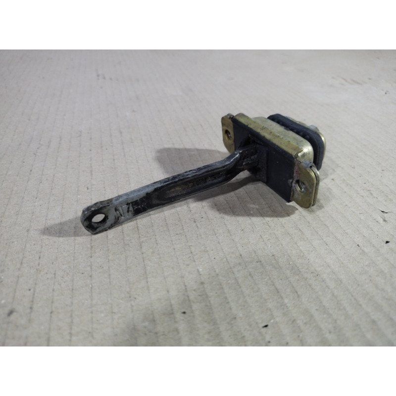 Ограничитель двери (кузов и элементы) LAND ROVER FREELANDER L314 1999 1.8B