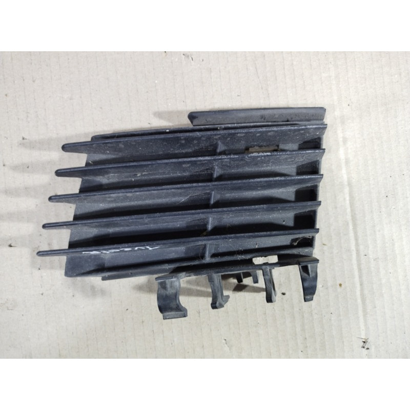 Решетка бампера (кузов и элементы) Opel Vectra C 2004 2.2 SE 09186127