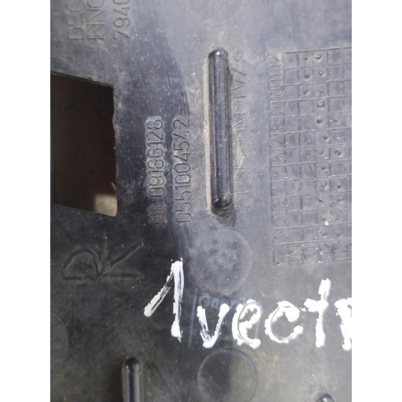 Решетка бампера (кузов и элементы) Opel Vectra C 2004 2.2 SE 09186128