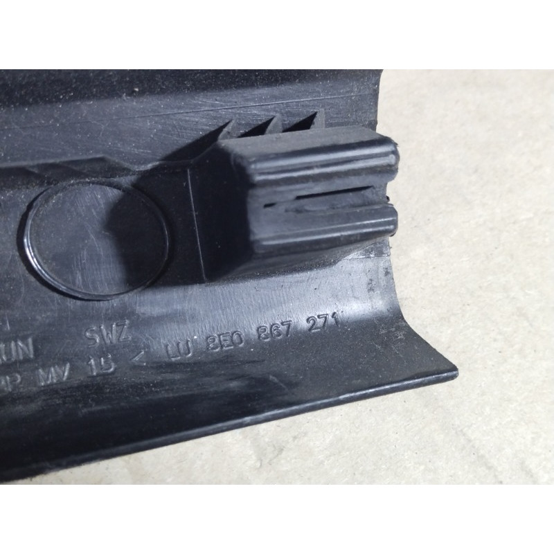 Накладка на порог (кузов и элементы) AUDI A4 B6 2003 1.8 BFB 8e0867271