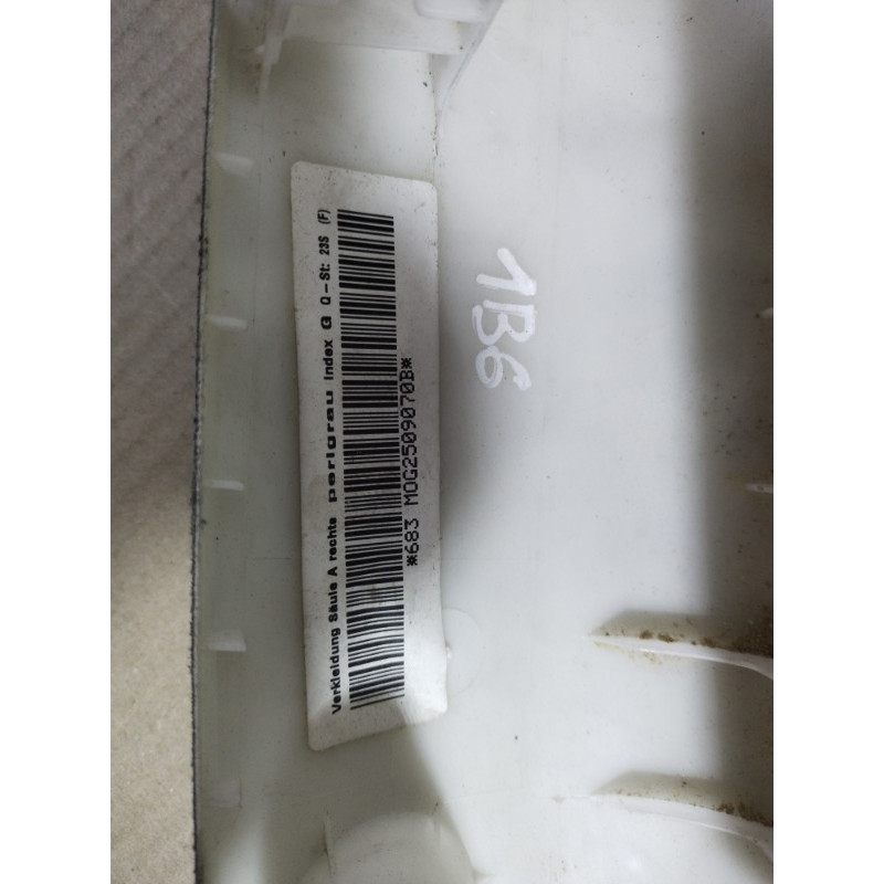 Обшивка Стойки (салон) Volkswagen Passat B6 2008 2.0 BKP