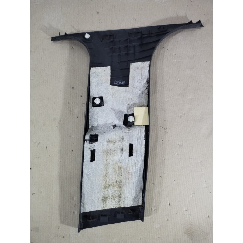 Обшивка Стойки (салон) BMW 5-series E60 M54b30 51437027089