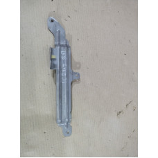 Направляющая стекла двери