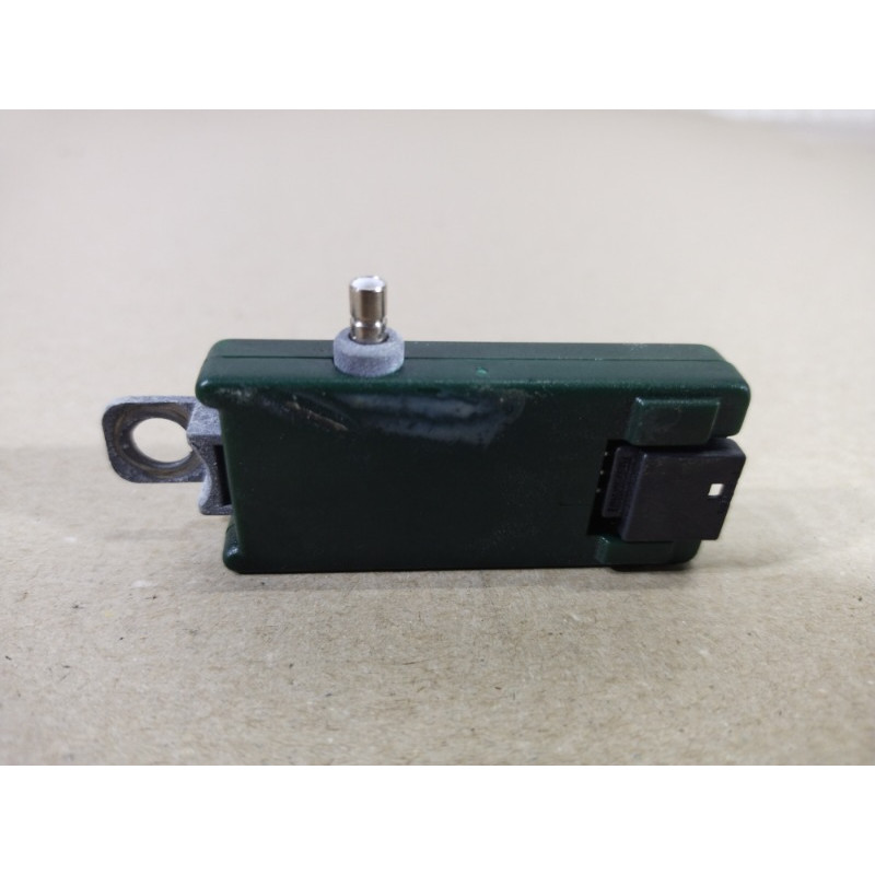 Усилитель антенны (электрика) Volkswagen Touareg 7L 2004 3.2 7L6035577R