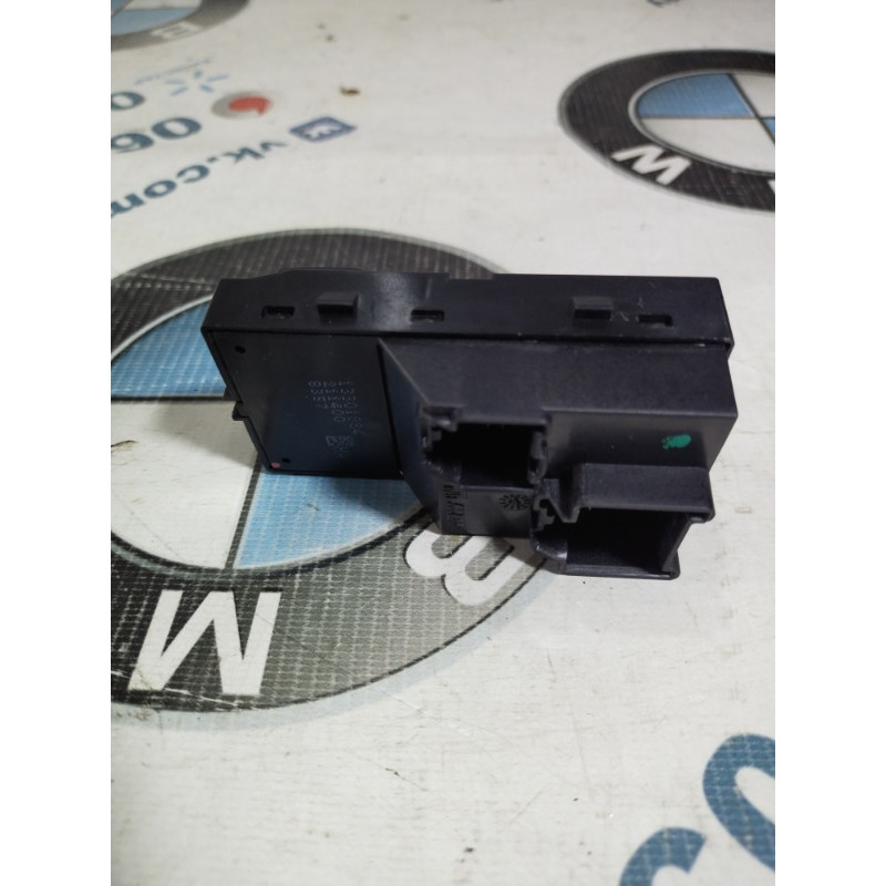 Кнопка стеклоподъемника (электрика / кнопки) Opel Insignia A 2010 2.0 DTH 13301884