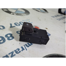 Кнопка стеклоподъемника