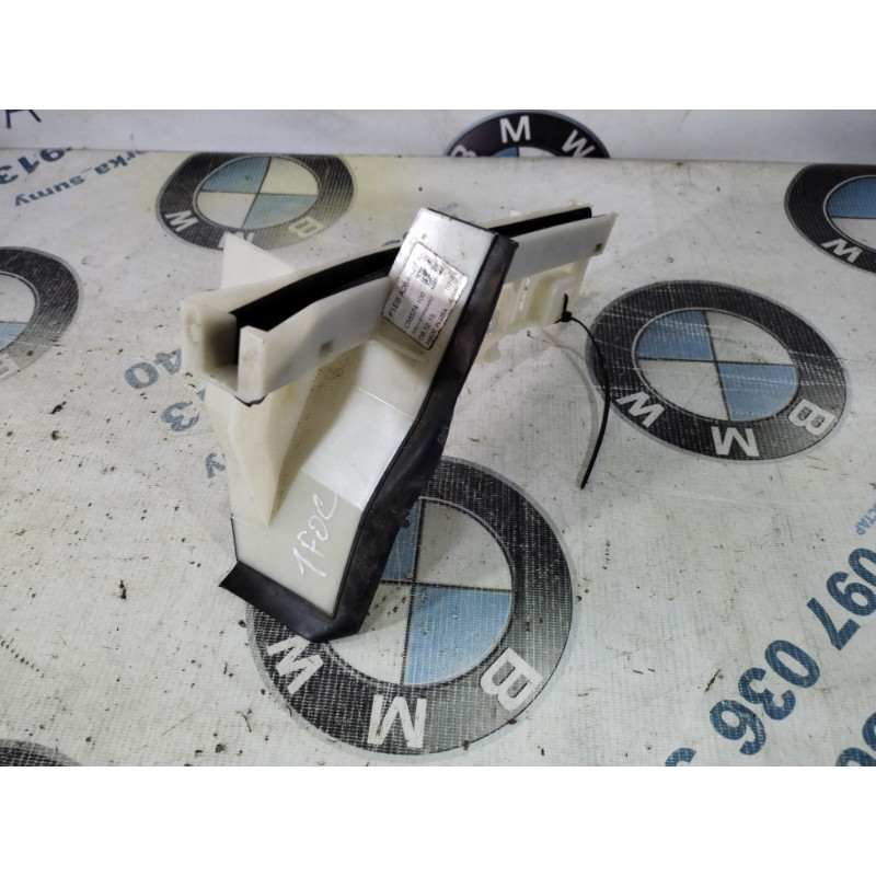 Крепление замка двери (кузов и элементы) FORD Focus MK3 2015 2.0 F1EBA264A27AA