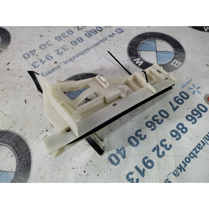 Крепление замка двери (кузов и элементы) FORD Focus MK3 2015 2.0 F1EBA264A27AA