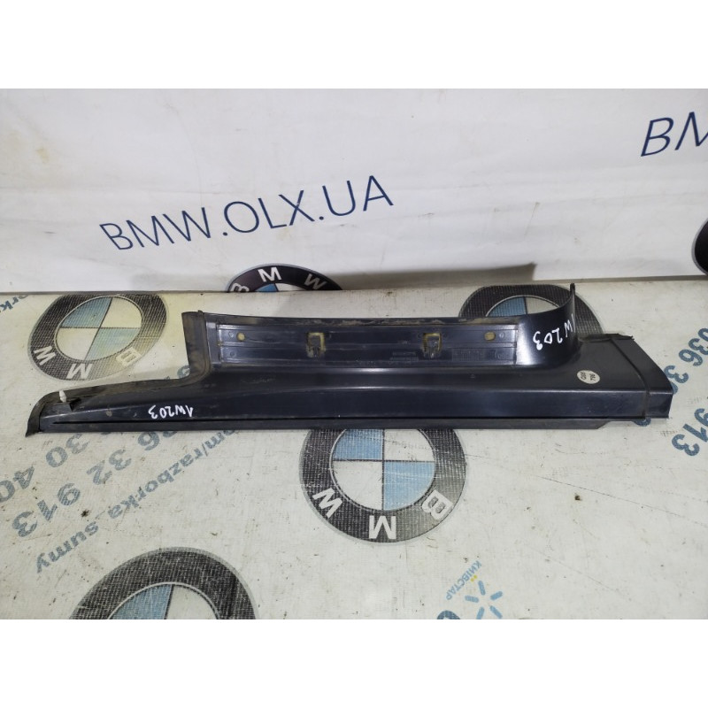 Накладка на порог (кузов и элементы) Mercedes-Benz C-class W203 1.8 M111.951 a2036800935