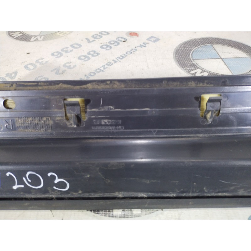 Накладка на порог (кузов и элементы) Mercedes-Benz C-class W203 1.8 M111.951 a2036801035