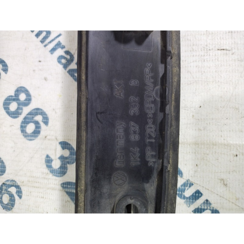Накладка на поріг (кузов і елементи) Volkswagen Golf 1K 2004 2.0 BKD 1k4837382b