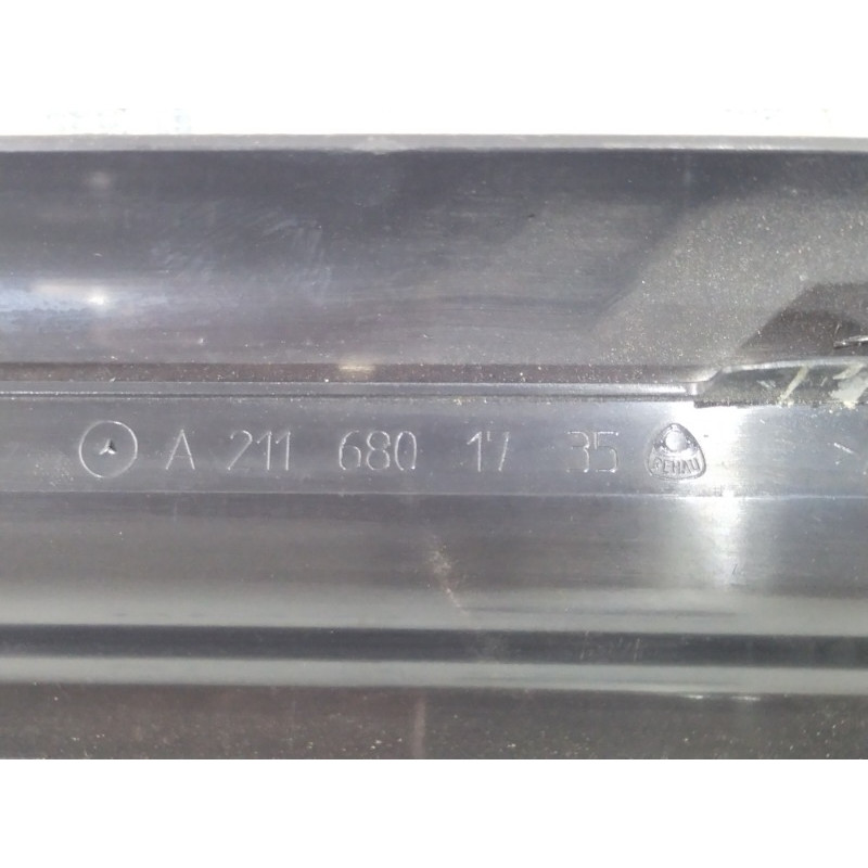 Накладка на порог (кузов и элементы) Mercedes-Benz E-class W211 2006 3.2 M112.946 a2116801735