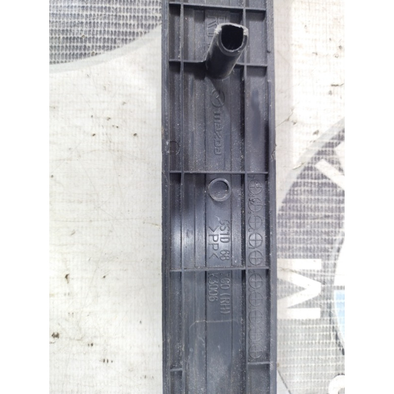 Накладка на порог (кузов и элементы) Mazda 6 GH 2008 2.0 RF7J gs1d687g0