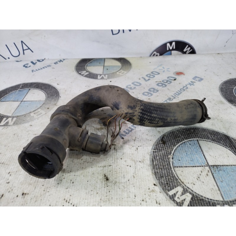 Патрубок (система охлаждения) Volkswagen Passat B5 2000 2.5 8D0121049a