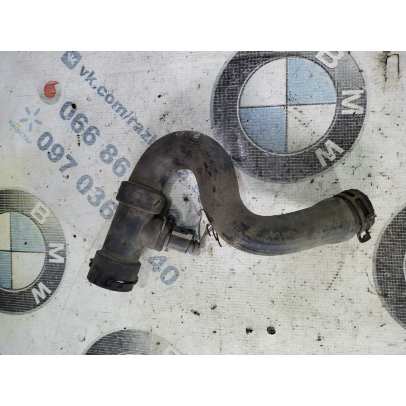 Патрубок (система охлаждения) Volkswagen Passat B5 2000 2.5 8D0121049a