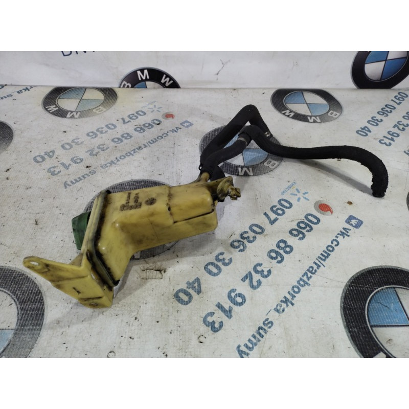 Бачок гідропідсилювача (рульове керування) Volkswagen Passat B5 2000 2.5 8d0422373c