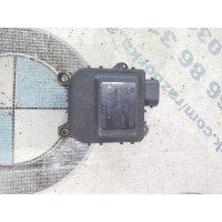 Привод заслонки отопителя