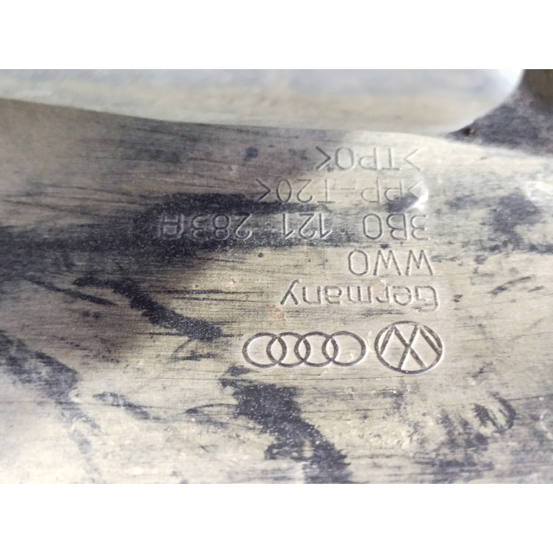 Воздуховод радиатора (кузов и элементы) Volkswagen Passat B5 2000 2.5 3b0121283a