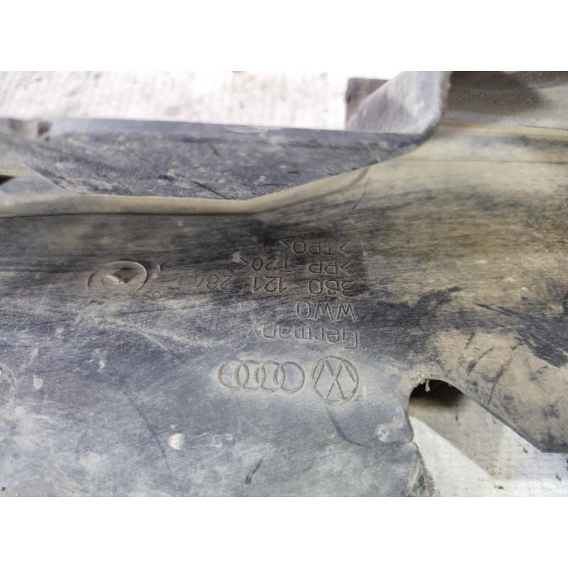 Воздуховод радиатора (кузов и элементы) Volkswagen Passat B5 2000 2.5 3b0121284