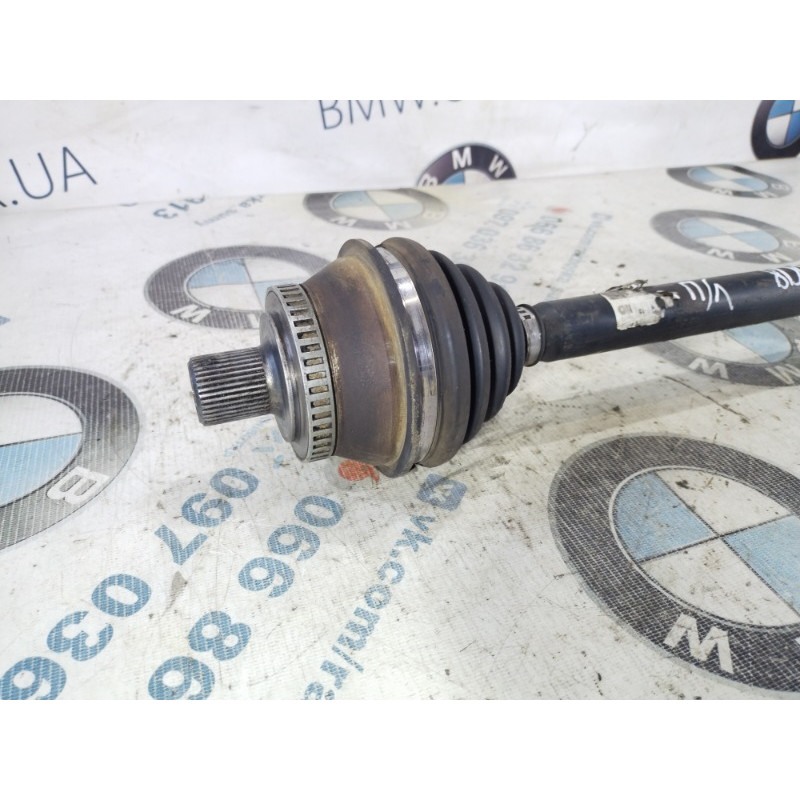 Привод (трансмиссия) Volkswagen Passat B5 2000 2.5 8d0407271df