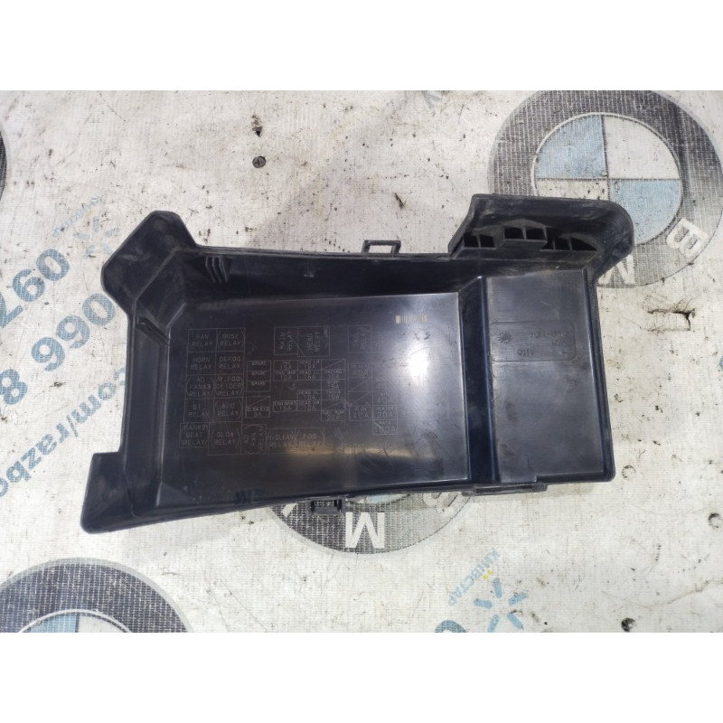 Крышка блока предохранителей (двигатель и элементы) Mazda 6 GG 2004 2.0 RF5