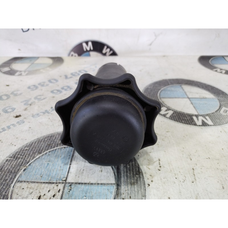 Крепление запасного колеса (кузов и элементы) Volkswagen Passat B5 2000 2.5 3b9803899a