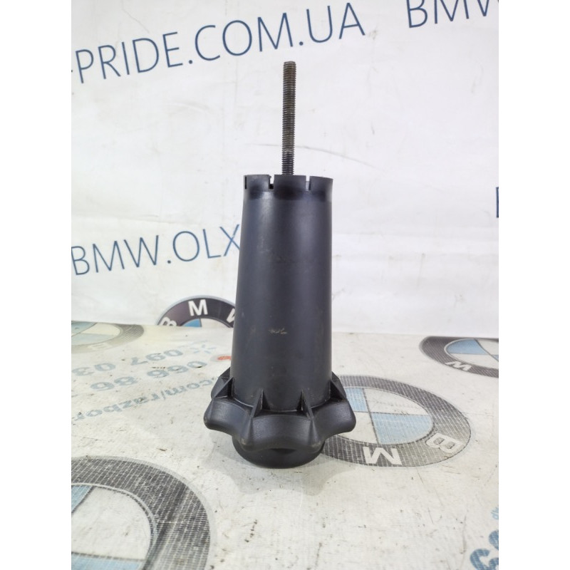 Крепление запасного колеса (кузов и элементы) Volkswagen Passat B5 2000 2.5 3b9803899a