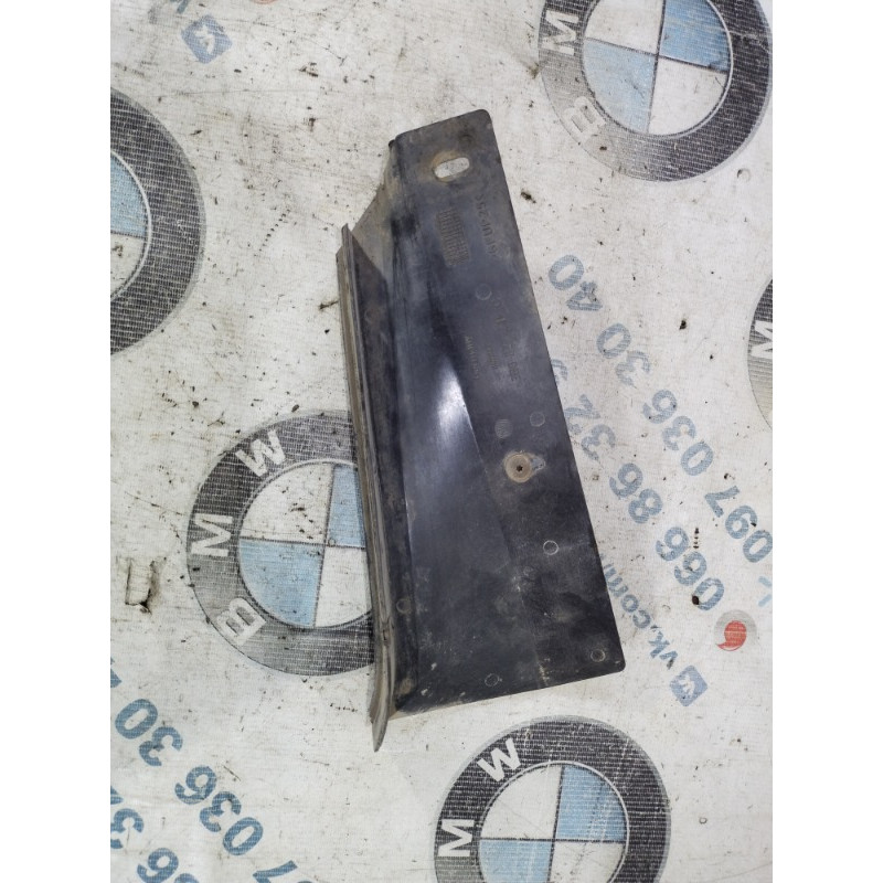 Защита (кузов и элементы) Volkswagen Passat B5 2000 2.5 3b0825212c