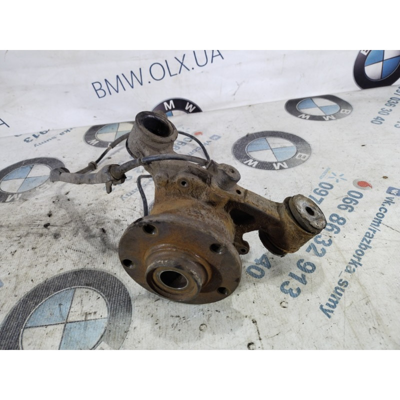 Ступиця (підвіска) Volkswagen Passat B5 2000 2.5