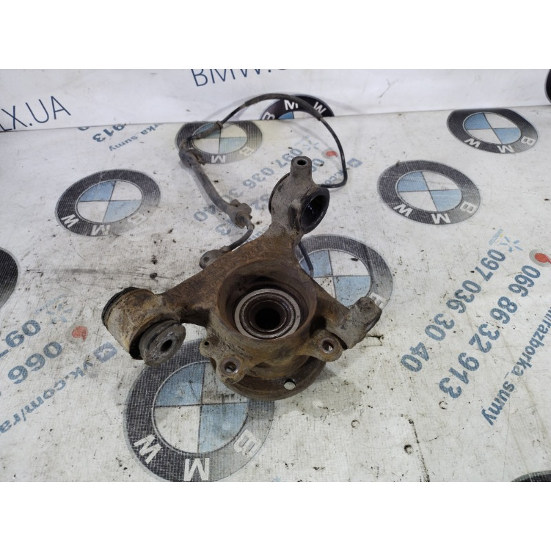 Ступиця (підвіска) Volkswagen Passat B5 2000 2.5