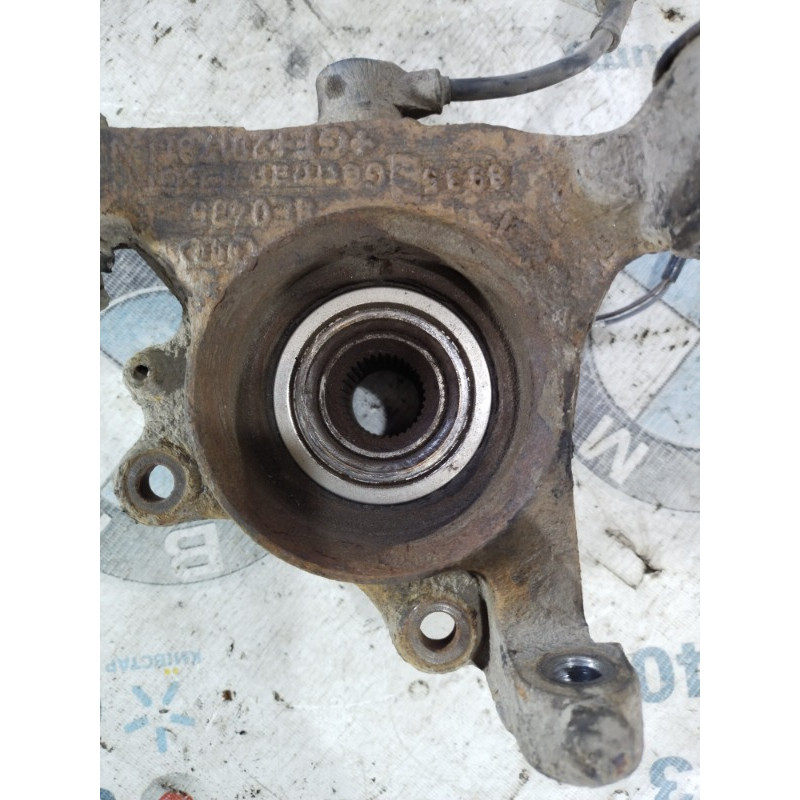 Ступиця (підвіска) Volkswagen Passat B5 2000 2.5