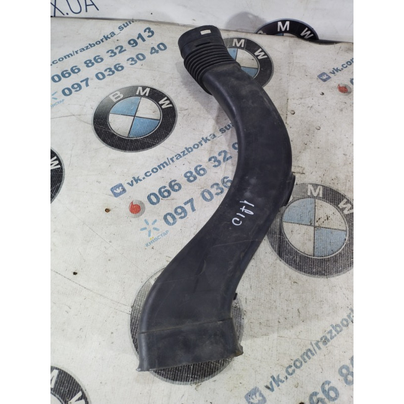 Воздухозаборник (впускная система) BMW 5-series F10 2013 N63B44 13717624030